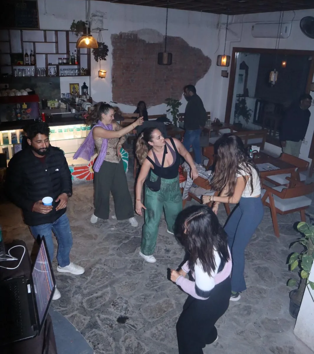 Friday night live music with Sagar