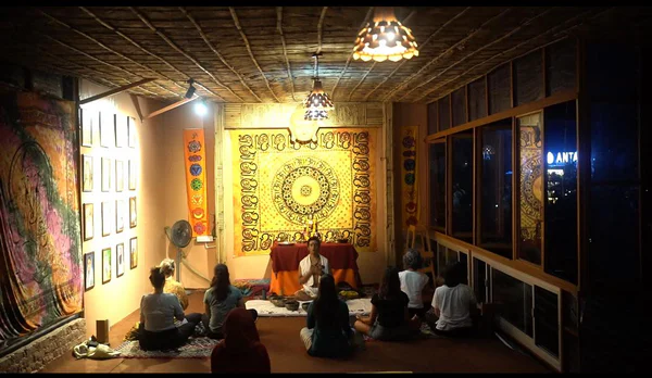 Om Shanti Shanti Cafe profile photo