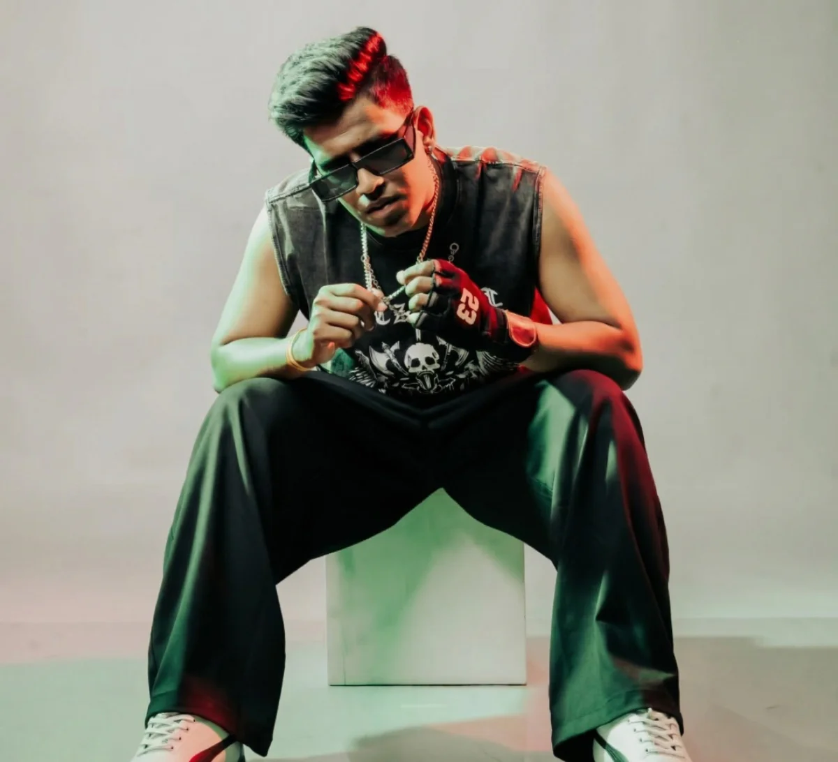 Live performance by DJ Avaix