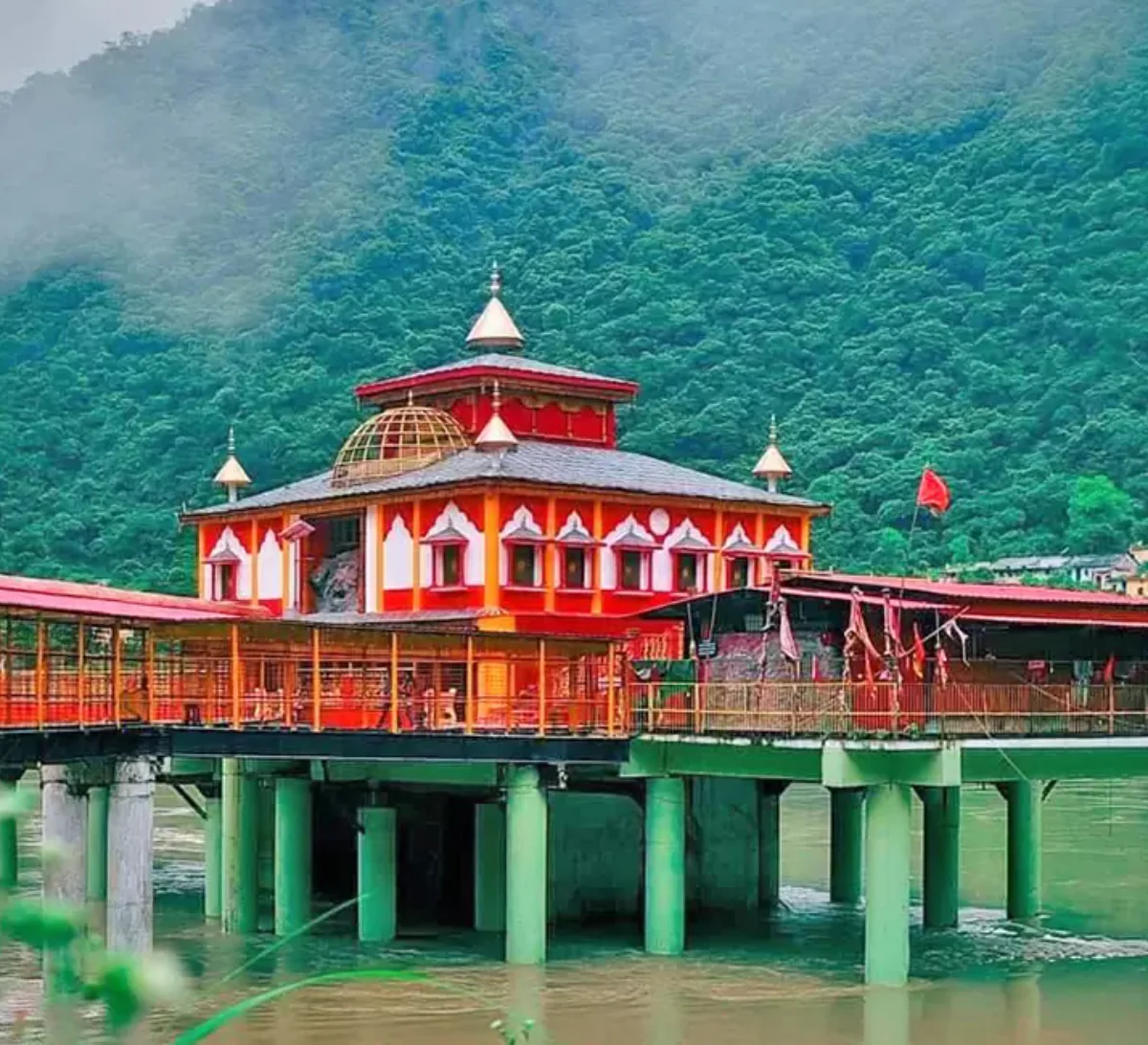 Sacred Rivers & Mountain Vibes