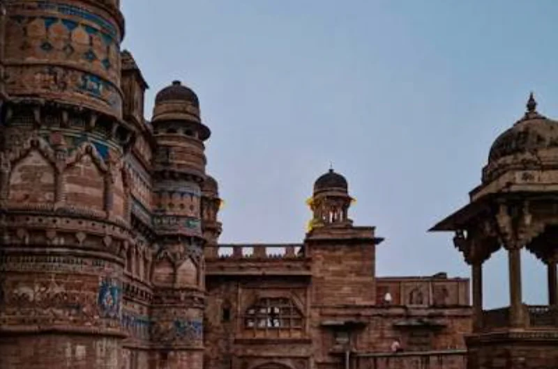 Gwalior Fort & Palace Tour