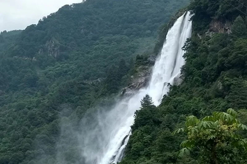 Jung Waterfall