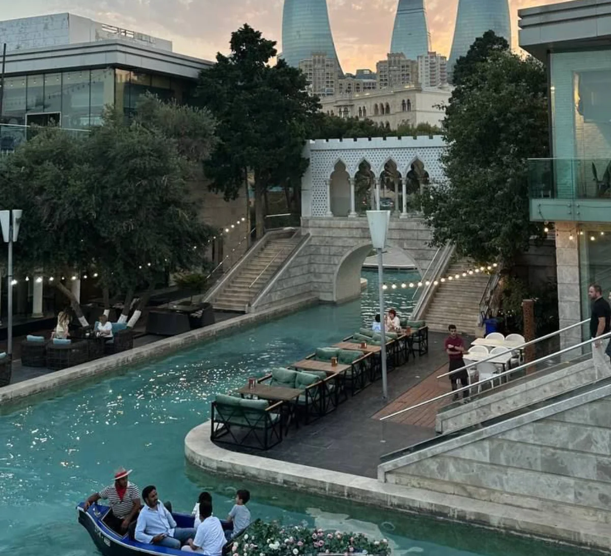 Baku City Tour – Where Old Meets New