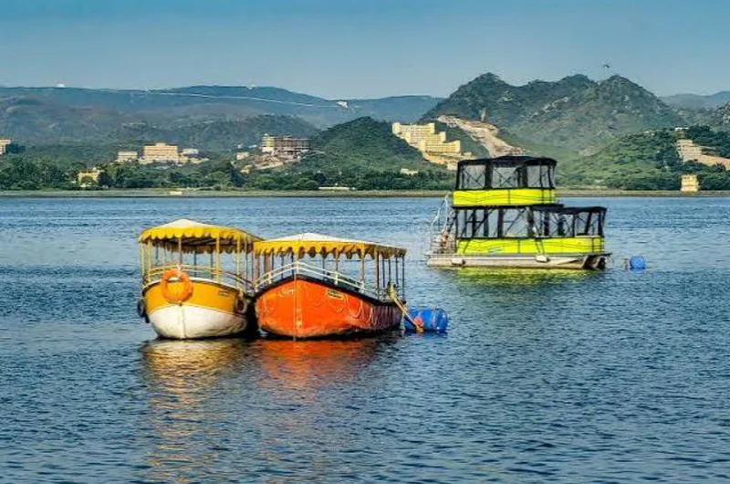 Boating at lake pichola