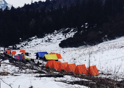 The Challenging Pangarchulla Trek