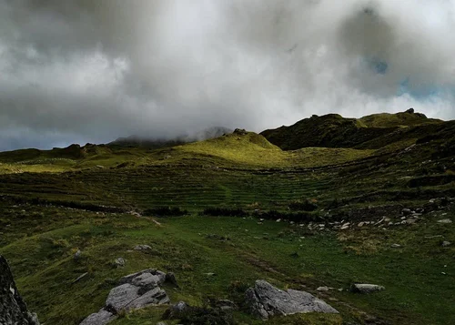Taali campsite/Khullara camps to Lower Auli/Joshimath via Gorson Bugyal (13 kms - 11-12 hours)