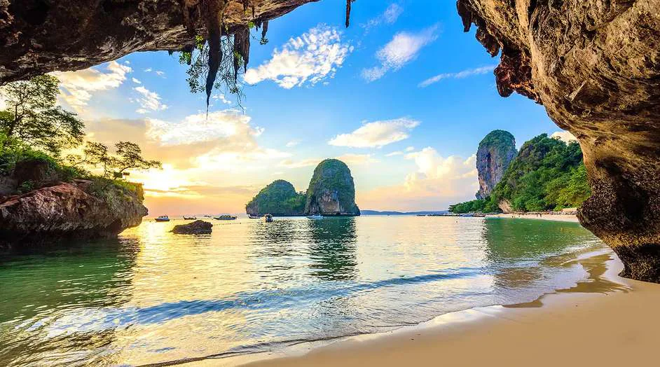 Festive Thailand Vibes Xmas & New Year Package